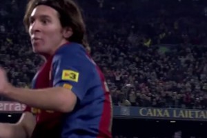 足壇最強(qiáng)爽文！19歲的梅西帽子戲法絕平皇馬！諾坎普新王正式登基