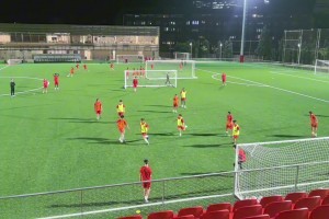 頂級(jí)天賦球商！小將李昊炎無逆足絲滑破門，最右邊隊(duì)友都看呆了！