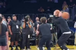 東契奇這假動(dòng)作，你能忍住幾秒不跳？