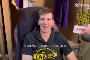 里夫斯：我是史上首位給一對父子都傳過空接的人，真特別！