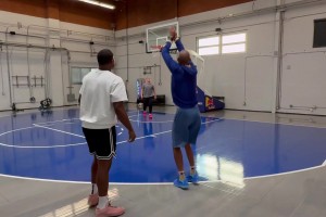 神射手老當益壯！60歲的雷吉·米勒三分球輕松十連中??